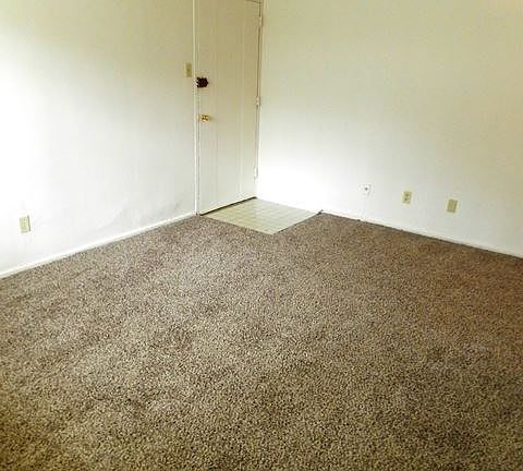 3rd image of 180 Clifton Ct APT 8