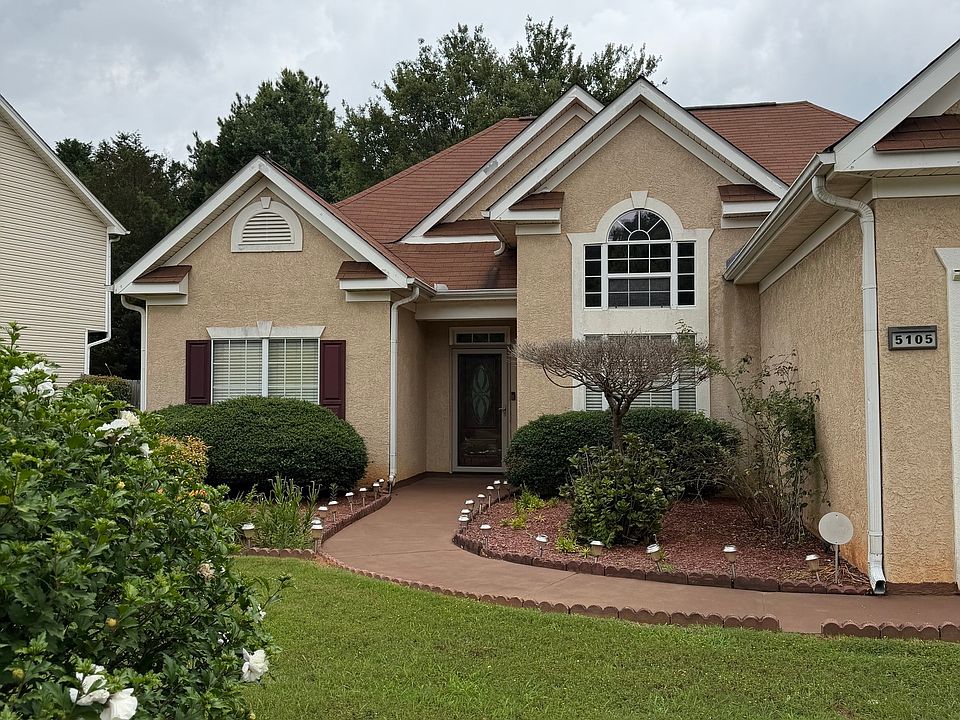 1st image of 5105 Yellow Pine Dr
