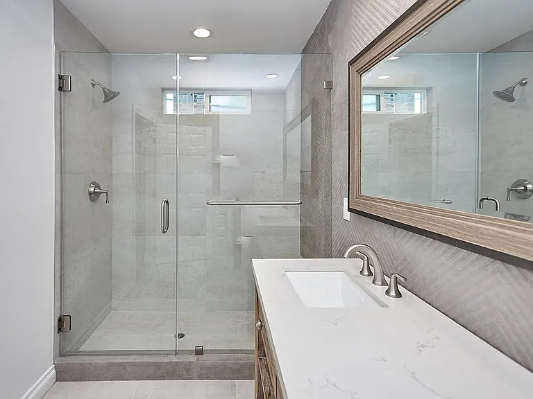 1603 Sargent Pl — Photo 12