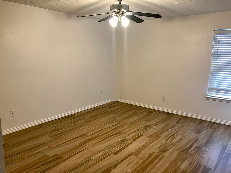 8705 Granite Path — Photo 6