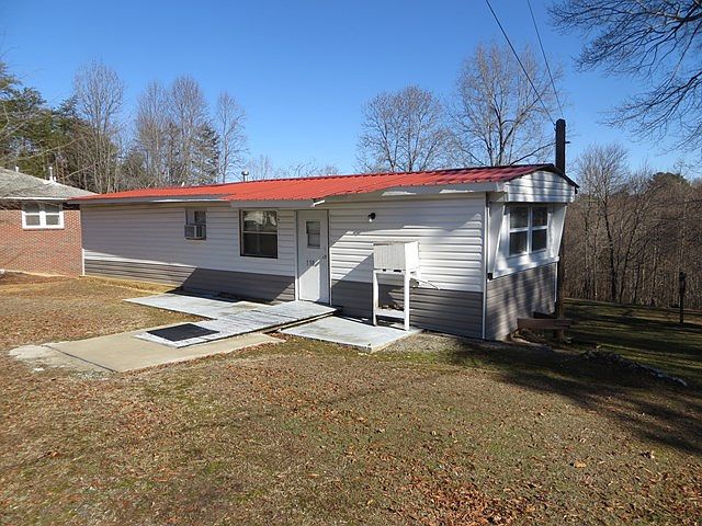 1st image of 170 Applewood Dr