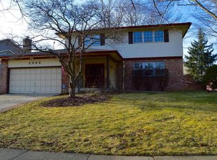 2996 Granada Hills Dr, Columbus, OH 43231