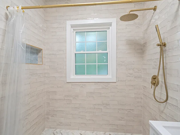 9400 Clifton Blvd #1 — Photo 25