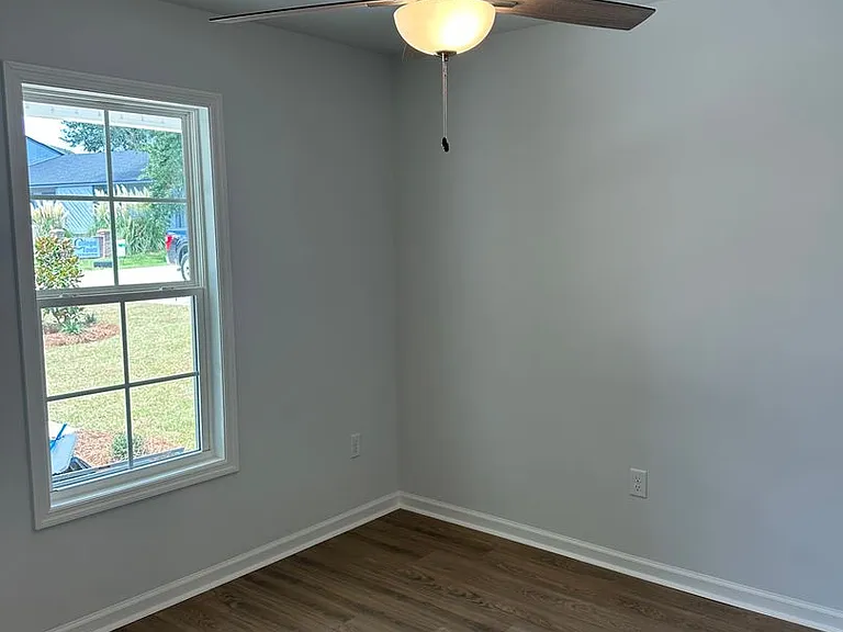 1528 Woodard St — Photo 16