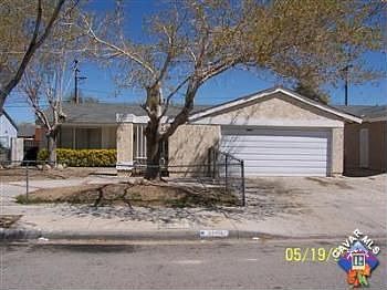 1st image of 37216 Mahonia Ave