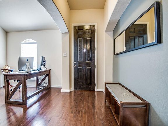 5th image of 4020 Deer Lake Dr