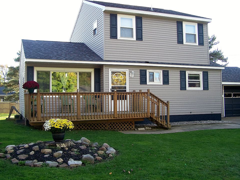 1st image of 14 Cedar Ln