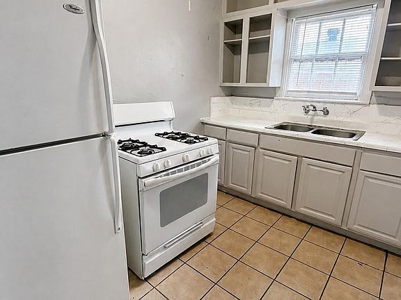 2nd image of 1905 Colquitt St APT 4