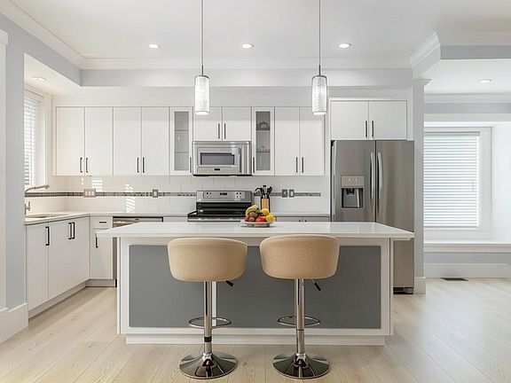 5th image of 14877 60th Ave #5