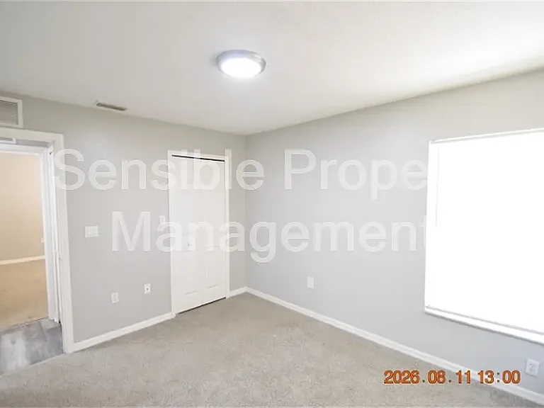 7411 Canterbury St — Photo 14