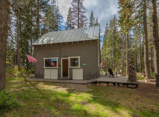 10042 Rusty Ln, Soda Springs, CA 95728