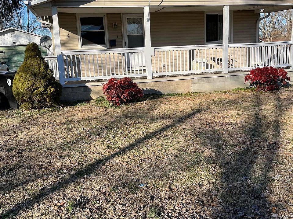 204 Beaumont St, Zeigler, IL 62999 Zillow