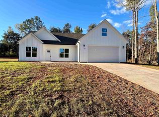 116 Easy St, Wellford, SC 29385