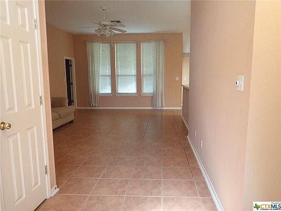 2nd image of 712 Ashland Crk