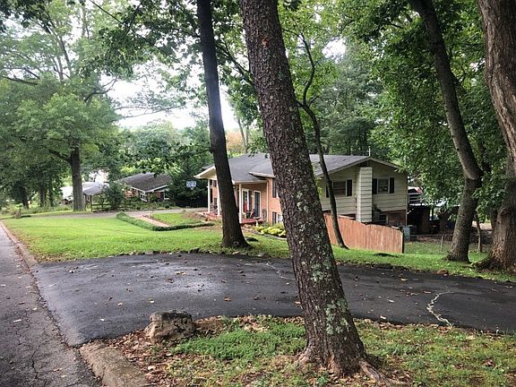 2nd image of 1407 Brentwood Dr