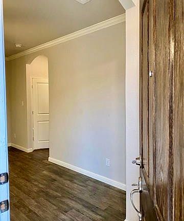 4th image of 1565 Joy Dr