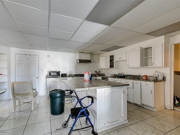 5th image of 4221 San Joaquin Ave