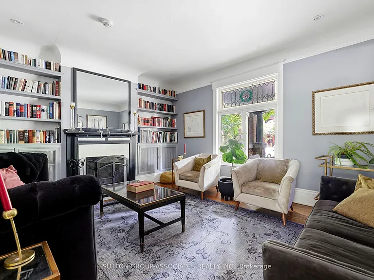 33 Albany Ave — Photo 4