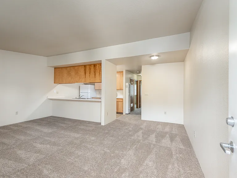 Meadowrock Apartments — Photo 19