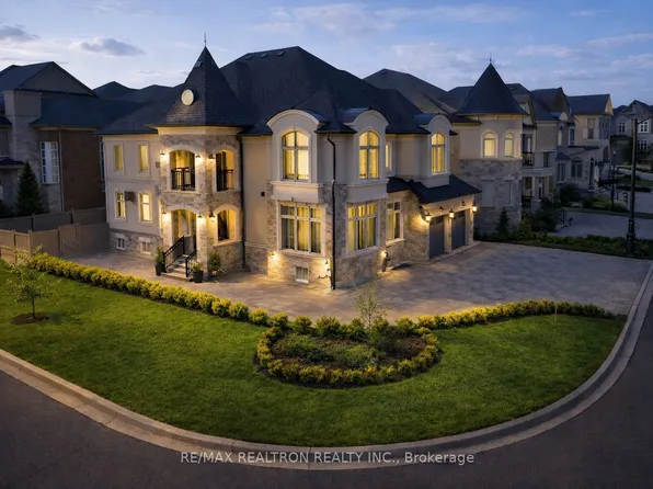 12 Hurst Ave, Vaughan, ON L6A 4X6