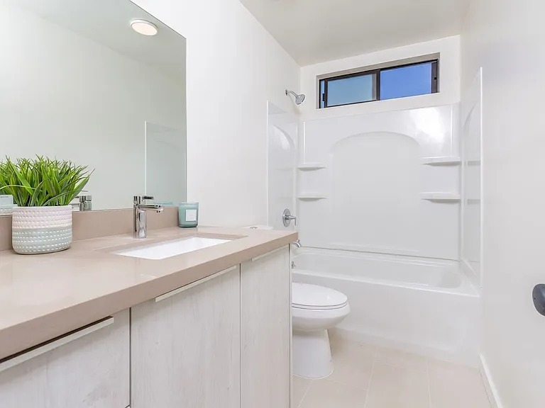 Modern Renovated Studio at 1330 N Martel Ave., Los Angeles, CA 90046 — Photo 7