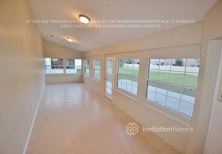 2442 Sweetwater Blvd — Photo 7