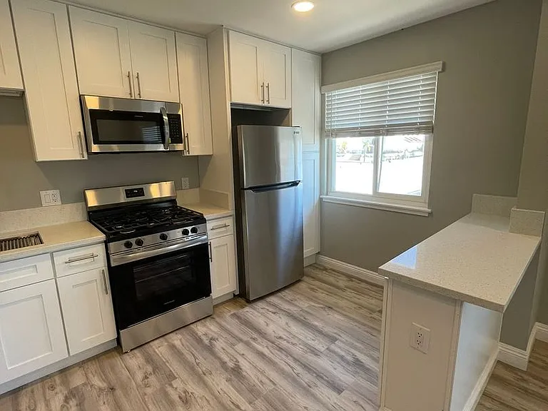 3634 Park Blvd. — Photo 8