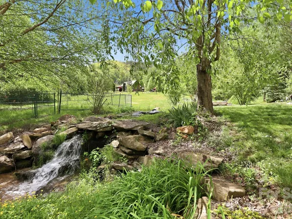 2225 Bald Creek Rd, Clyde, NC 28721