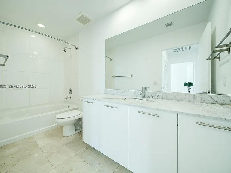 950 Brickell Bay Dr #4805 — Photo 17