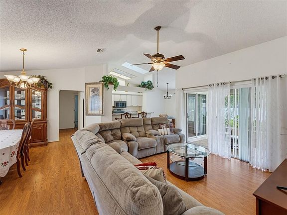 3rd image of 4425 UNION SPRINGS ROAD