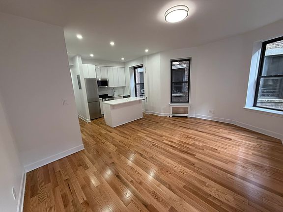 2nd image of 320 W 83rd St APT 2D