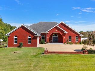 140 Tyler Ct, Leoma, TN 38468