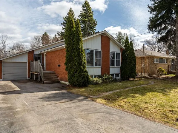 1053 Maplehurst Ave, Burlington, ON L7T 3G3