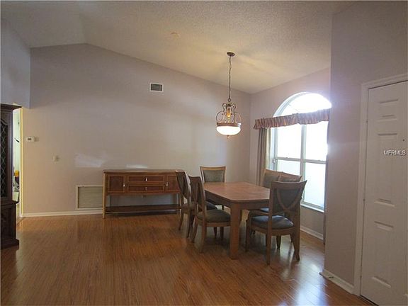 5th image of 2966 Regal Oaks Blvd