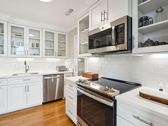 4th image of 55 Ashley Ave APT 23