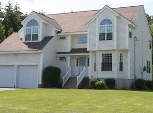 4 Jennifer Dr, Pelham, NH 03076