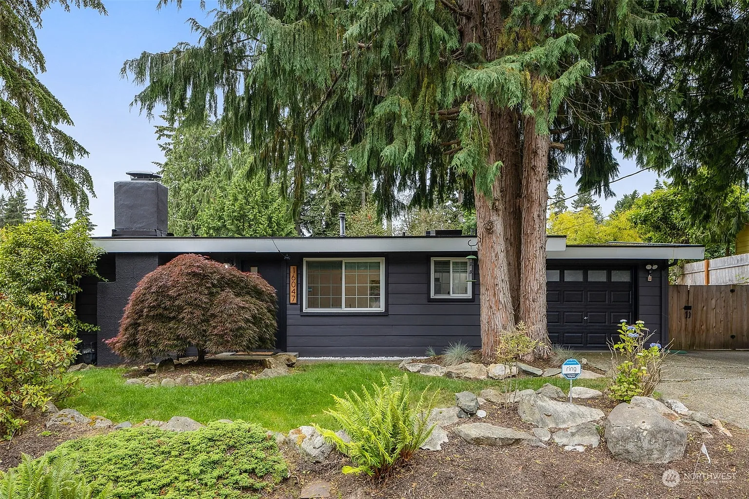 16047 SE 130th Street photo 1