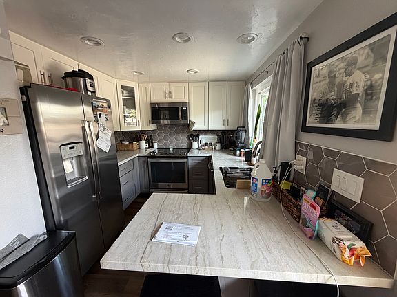 4th image of 3555 Monair Dr Unit F