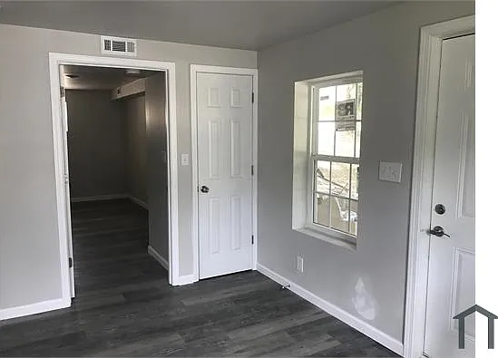 721 Chatham Ave #A — Photo 8