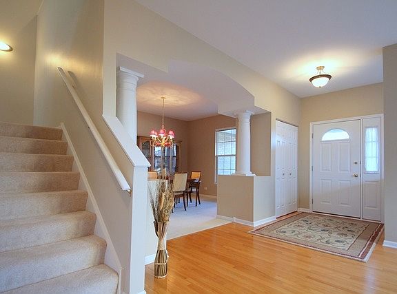 2nd image of 6120 Oakmont Ln