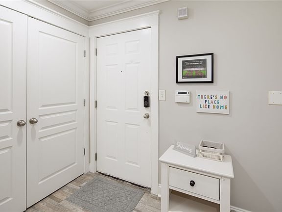 3rd image of 1725 Harvey Mitchell Pkwy S APT 2224