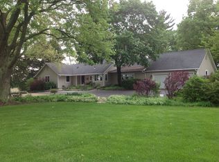 24838 N Old McHenry Rd, Hawthorn Woods, IL 60047