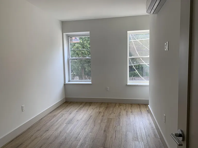 564 Main St #2A — Photo 4