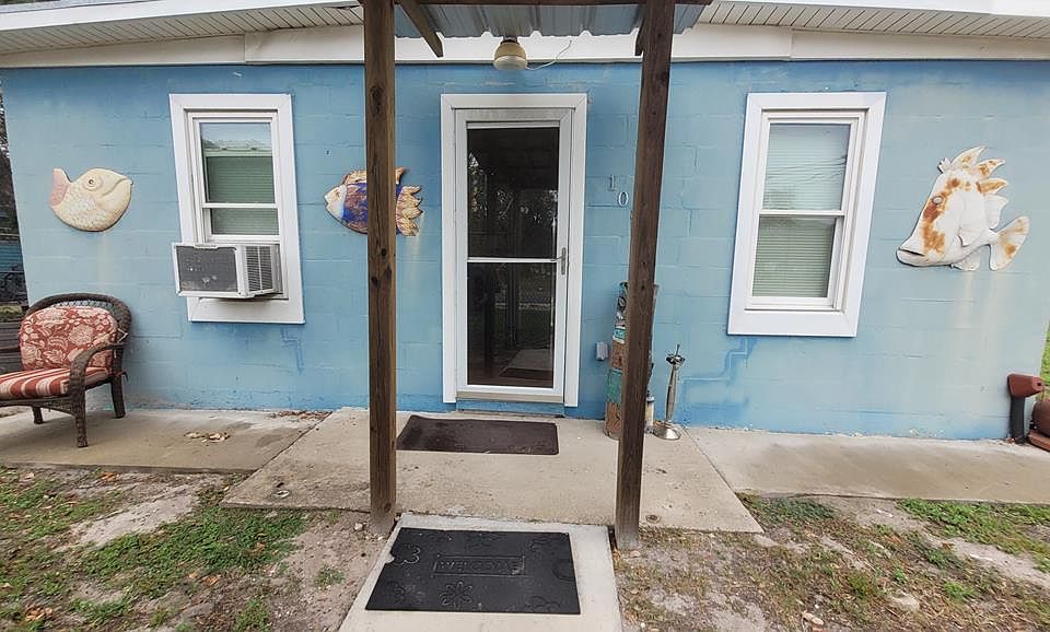 1st image of 108 N Hood St