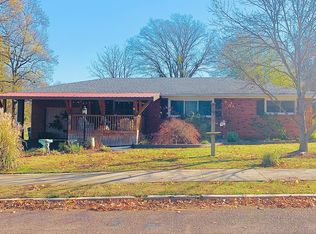 1103 6th St, Monett, MO 65708