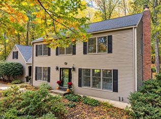 4 Scenic Falls Rd, Long Valley, NJ 07853