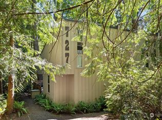 727 E Promontory Rd, Shelton, WA 98584