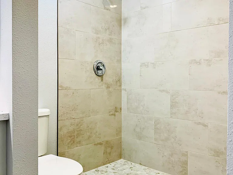 251 Fenwick Dr #7 — Photo 20
