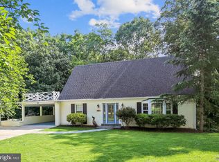 5305 Neville Ct, Alexandria, VA 22310