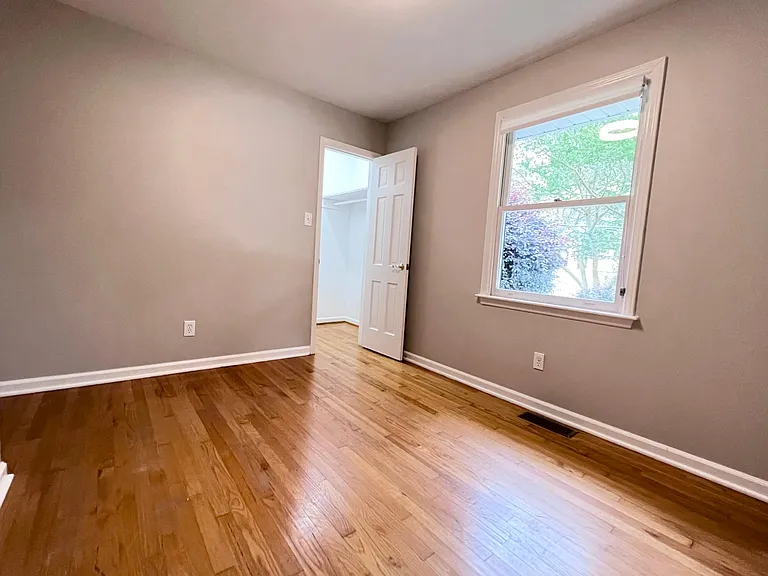 5005 N Hills Dr — Photo 14
